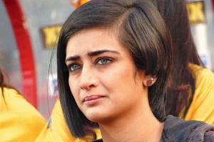 Akshara Haasan's hacker releases private photos on the internet