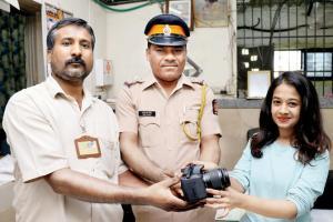 Auto driver draws praise from actor for returning her camera
