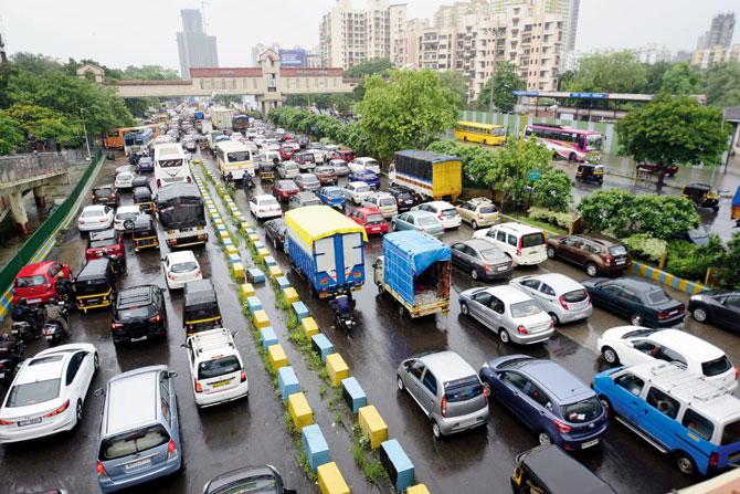 Those driving in the opposite lane can not only cause massive traffic congestion, but at times can also lead to accidents. Representational Image
