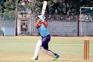 Dhanraj Pillay strikes with a bat!