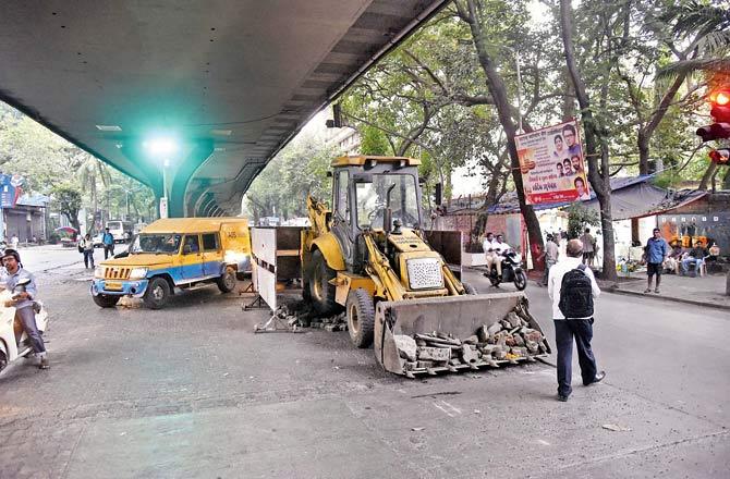Dr Babasaheb Ambedkar Road was supposed to be concretised by January 2017, but is still unfinished