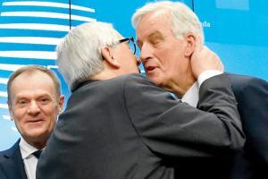 Europe says 'I EU' to landmark Brexit deal