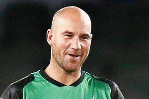 Ailing Oz pacer John Hastings quits, fearing he may bleed to death