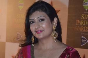 Juhi Parmar has no qualms about playing mom on-screen