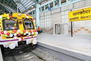 Mumbai gets new rail route: Nerul-Belapur-Kharkopar line thrown open