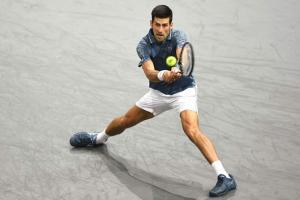Novak Djokovic wins record 30 sets en route Paris quarters
