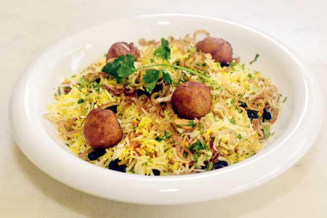 Veg berry pulao