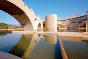 Capturing modernism