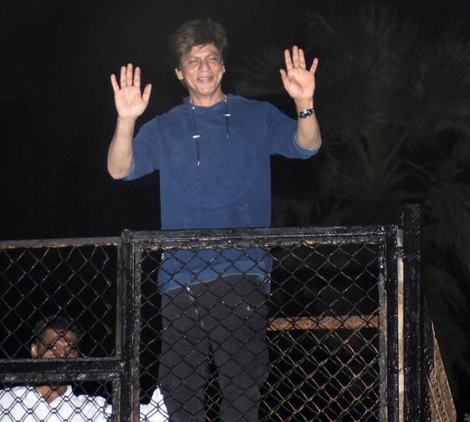 Shah Rukh Khan greets fans at Mannat