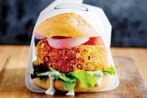 Mumbai Food: These burgers are inspired by homegrown flavours