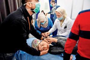 Aleppo toxic gas leaves about 100 Syrians in struggle