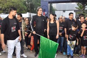 Talat Aziz and Kyra Shroff flag-off walkathon in Mumbai