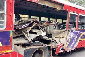 Navi Mumbai: NMMT bus rams into empty train at Sanpada, 3 hurt