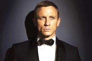 Daniel Craig has mastered binge drinking