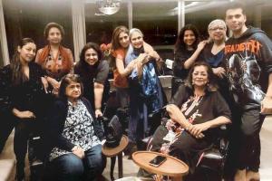 Karan Johar, Gauri Khan, Shweta Bachchan dine with their 'mommies'