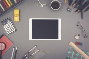 Three lakh collegians to get tablet PCs for Rs 1000 each in Gujarat