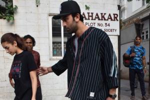 Pics: Ranbir spotted with Alia Bhatt outside clinic, what's brewing?