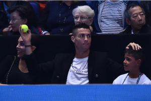 Cristiano Ronaldo becomes ball kid for Novak Djokovic's match