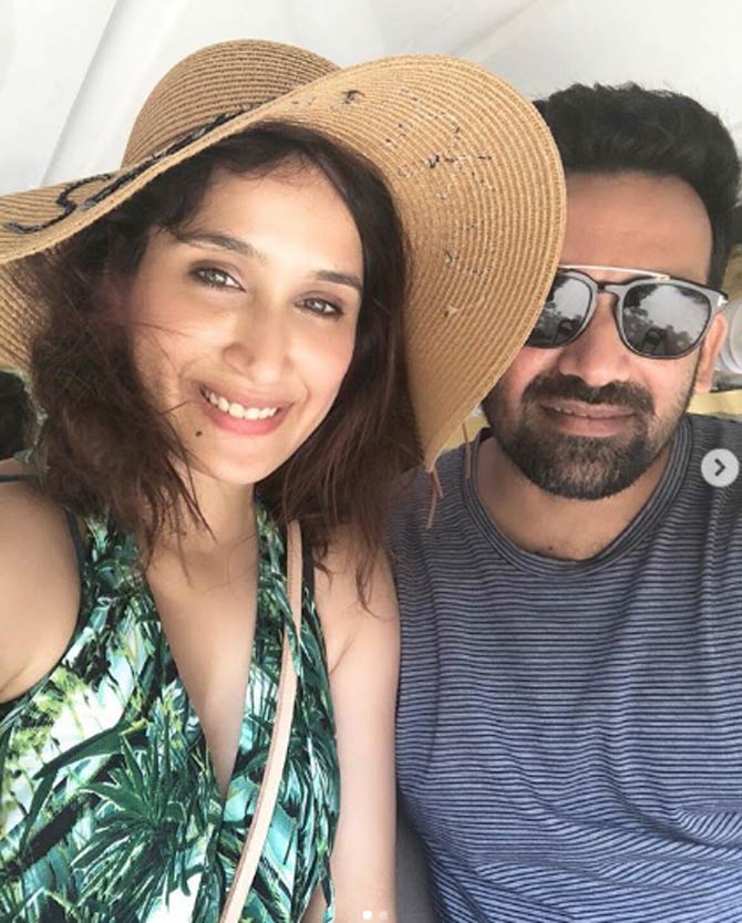 Sagarika Ghatge shared this picture where she is looking radiant, while posing with birthday boy Zaheer Khan