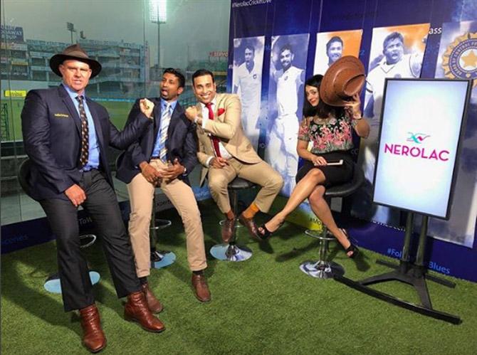 VVS Laxman posted this picture with Russell Arnold, Mathew Hayden and Mayanti Langer. Laxman wrote a message for Russel Arnold, 'His prediction is as easy to understand for us , like a doctor's handwriting is for a chemist. Always a sport, #russelarnold #PredictorsHat'