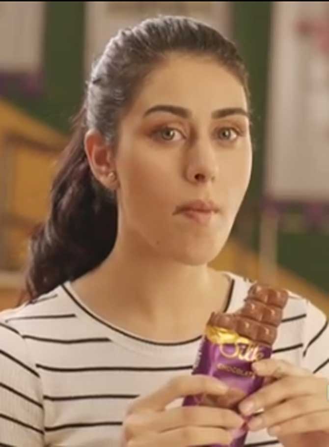 Warina Hussain studied acting at the New York Film Academy. The actress has been seen as a part of many commercial ad campaigns, the recent one being the Cadbury Dairy Milk Silk ad.