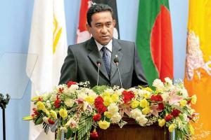 Abdulla Yameen: Maldives judges hear strongman's election challenge