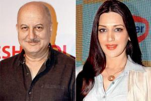 Anupam Kher: I make sure to create positive vibes around Sonali Bendre