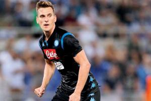 Napoli striker Milik robbed at gunpoint