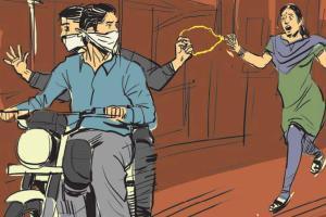 Mumbai Crime: 2 thieves snatch mangalsutra off 63-year-old woman's neck