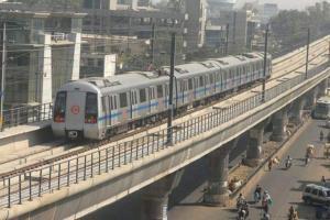 Delhi Metro presses into 21 additional trains in view of air pollution