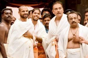 Shikhar Dhawan and Ravi Shastri pray at a temple in Thiruvananthapuram