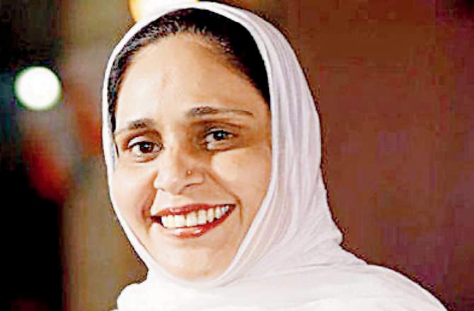 Dr Saeeda Khan