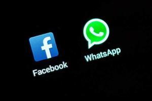 WhatsApp working on linked accounts, vacation mode features