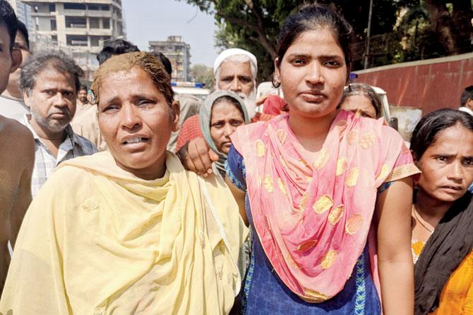 Seema Parvin Shaikh (right) with her mother