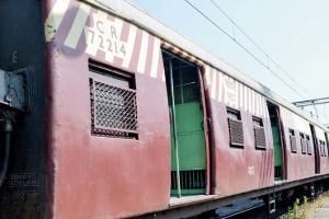 Two disruptions bring harbour line to full halt