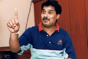 Hirwani reaches a gritty half ton