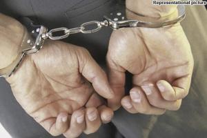 Mumbai Crime: Police arrest two thieves with 36 mobiles