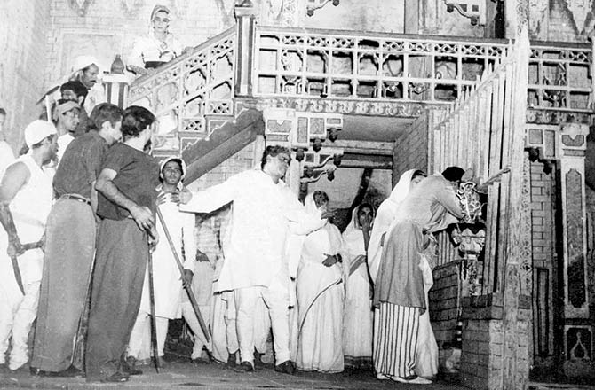 The original cast of Deewar