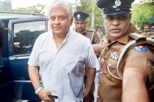 Sri Lanka cricket legend Arjuna Ranatunga held for fatal shooting