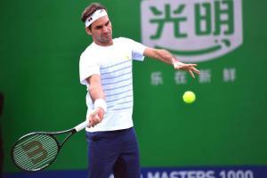 Roger Federer backs ball boys after Verdasco controversy