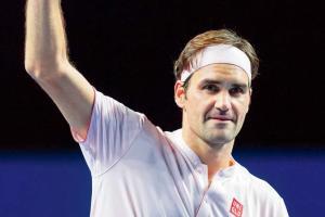 Federer struggles to beat Krajinovic in Round 1 at the Swiss Indoors