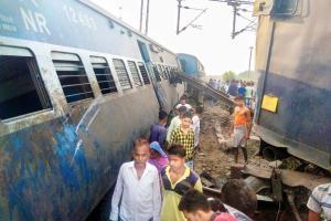 Seven dead, nine injured as nine coaches of New Farakka Express derails