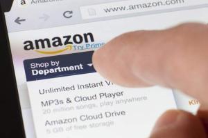 Man orders phone, gets soap; Amazon India head, three others booked