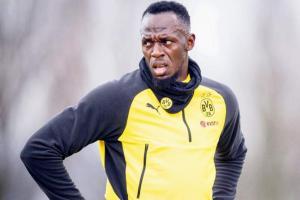 Usain Bolt not in A-League grade as deal talks stall