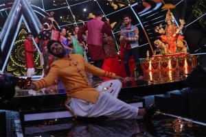 Garba dance on Indian Idol 10