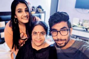 Jasprit Bumrah enjoys at home with mother and sister. See photo