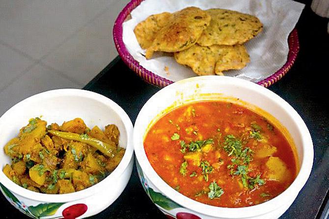 Kachori and kaddu ki sabzi