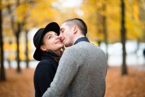 Revealed! Why people tilt right first while kissing