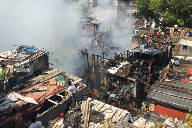Mumbai Bandra fire