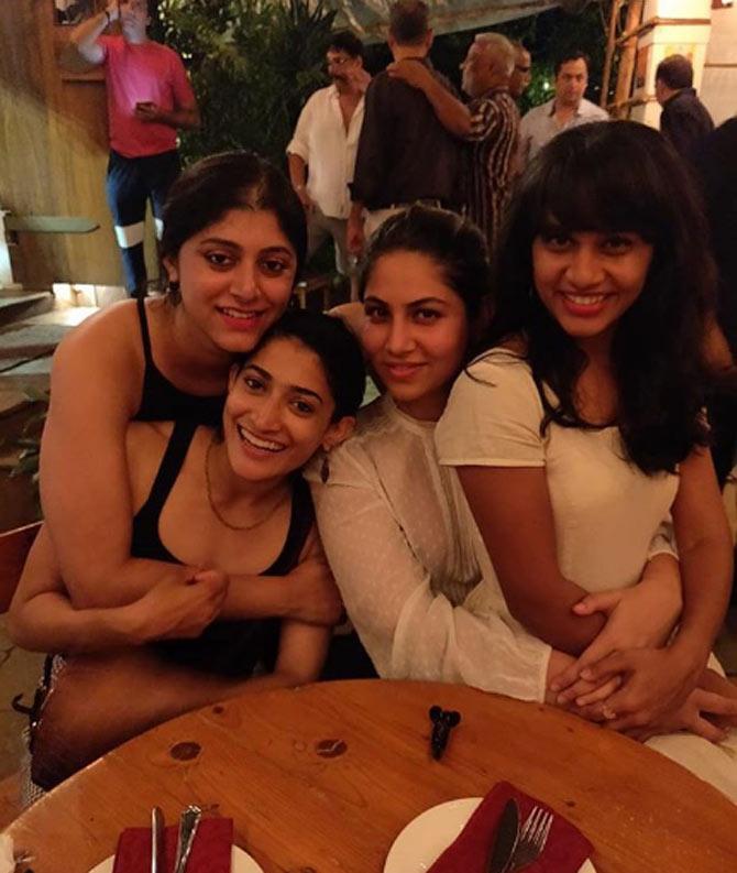 Ashwini Ponnappa loves to hand out with her girl gang on holidays, she captioned this picture with a few friends as, 'My Goldspot lot'